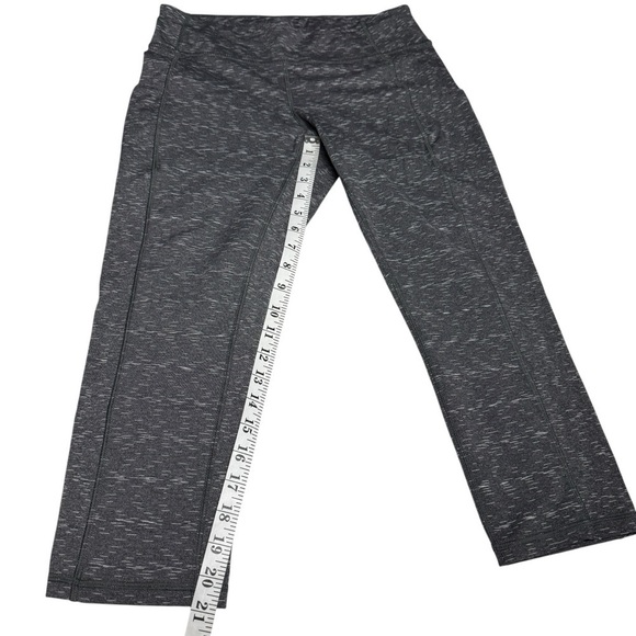 LUCY Women’s Crop Leggings SZ M Grey Stretch Pull On Athletic 21” inseam W/ PKTS - Picture 8 of 10